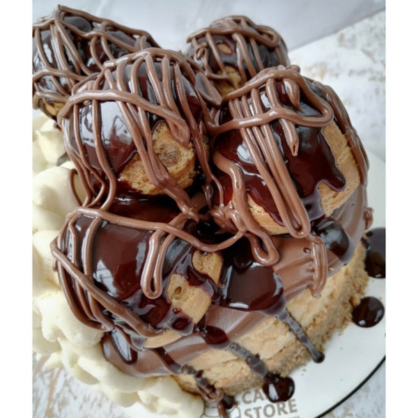 Torta Cheesecake con Nutella y Profiteroles